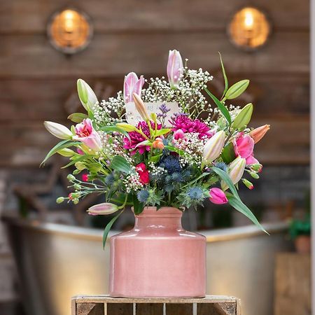 낸트위치 The Cowshed At Cheshire Boutique Barns 빌라 외부 사진